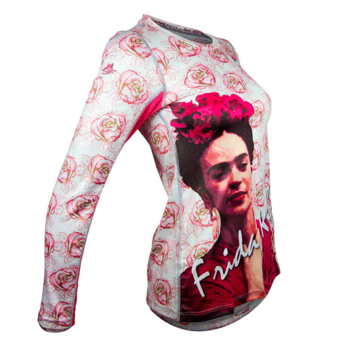 FRIDA ROSSO_PLAYERA MUJER MANGA LARGA_COSTADO_Triferrari_3F FRIDA ROSSO_PLAYERA MUJER MANGA LARGA_COSTADO_Triferrari_3F