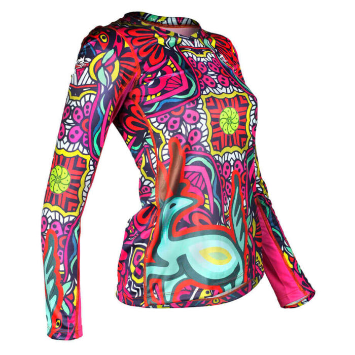 HUICHOL VISSI_LATERAL_Playera Mujer MANGA LARGA_Duo Dryfit_3F_TRIFERRARI HUICHOL VISSI_LATERAL_Playera Mujer MANGA LARGA_Duo Dryfit_3F_TRIFERRARI