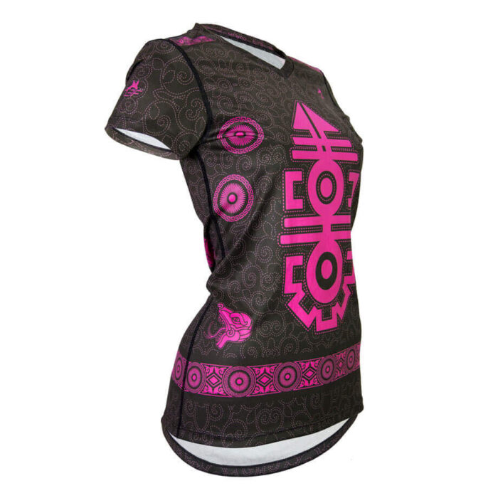 IXTLE_PLAYERA_MUJER_LATERAL_ TRIFERRARI_1 IXTLE_PLAYERA_MUJER_LATERAL_ TRIFERRARI_1