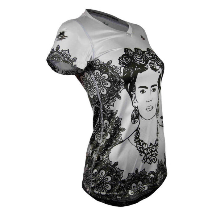 LIA-PLAYERA-MUJER-COSTADO-3F LIA-PLAYERA-MUJER-COSTADO-3F