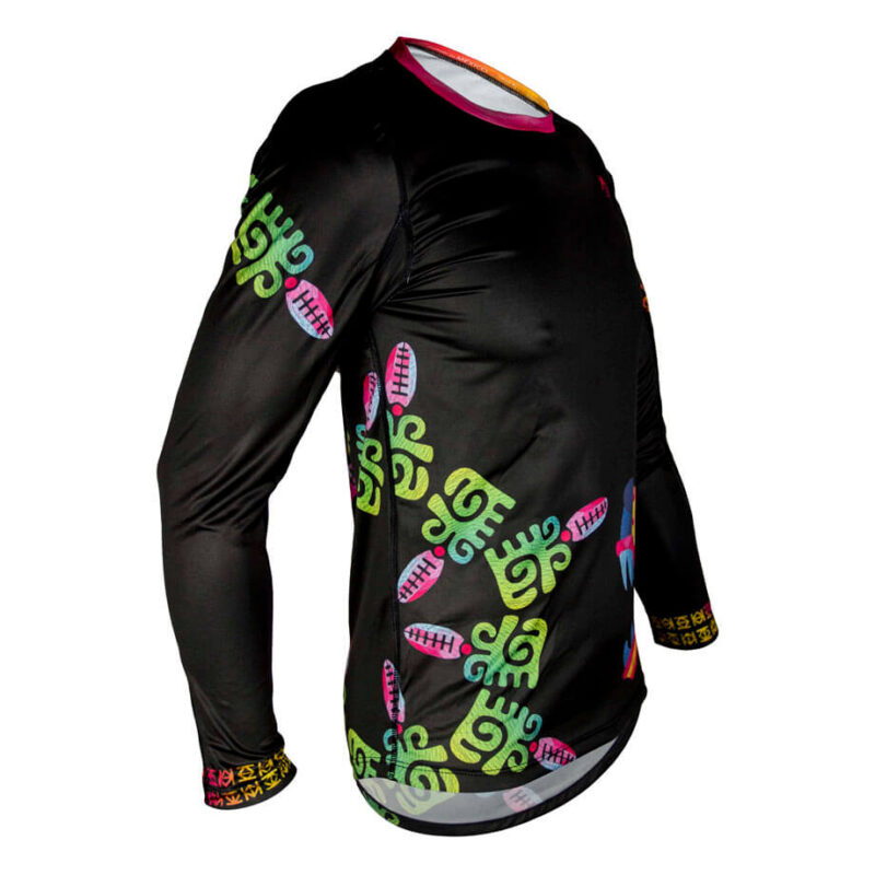QUETZALCOATL_PLAYERA ML_HOMBRE_LATERAL_TRIFERRARI