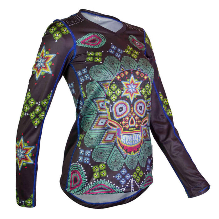 TUKÁKAME_PLAYERA_ML_MUJER_LATERAL_TRIFERRARI TUKÁKAME_PLAYERA_ML_MUJER_LATERAL_TRIFERRARI