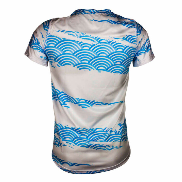 KOI_PLAYERA_HOMBRE_ESPALDA_TRIFERRARI KOI_PLAYERA_HOMBRE_ESPALDA_TRIFERRARI